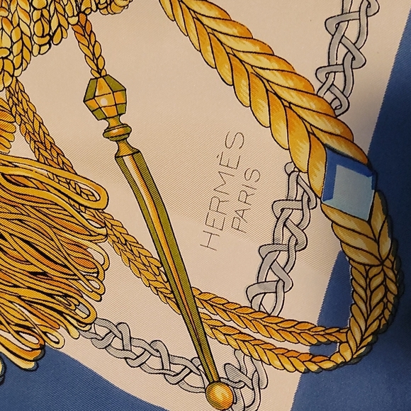 Vintage Hermes scarf - Picture 4 of 8